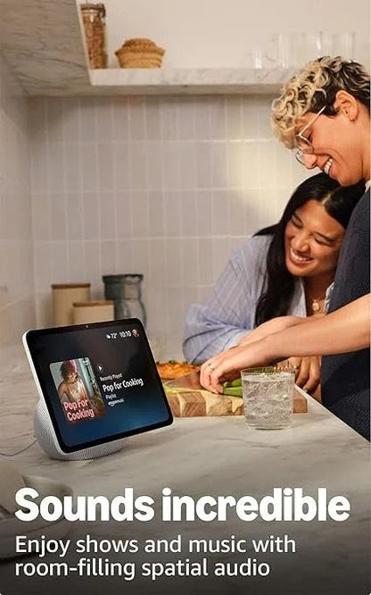 Casavibeo Amazon Echo Show 11 smart display with 11-inch full-HD screen and spatial audio in graphite color.