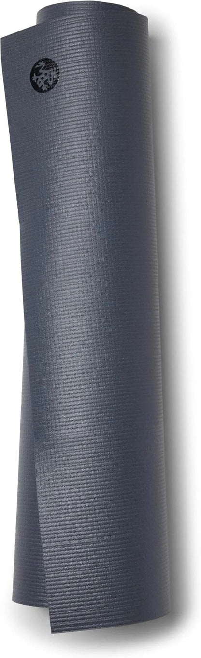 Casavibeo Manduka PRO yoga mat in 6mm thickness, showcasing its durable, hygienic surface and premium studio-quality design.