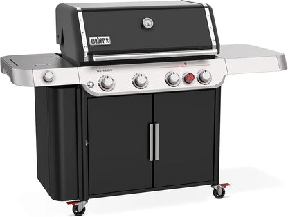 Casavibeo Weber Genesis E-435 gas grill with four burners, stainless steel lid, side shelves, and control knobs.