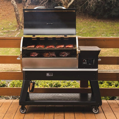 Casavibeo Recteq Backyard Beast pellet grill with stainless steel body, multiple vents, and digital control panel for outdoor cooking.