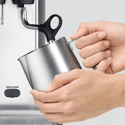 Casavibeo Breville stainless steel Barista Express espresso machine with milk frother and grinder, silver finish, 15-bar pressure system