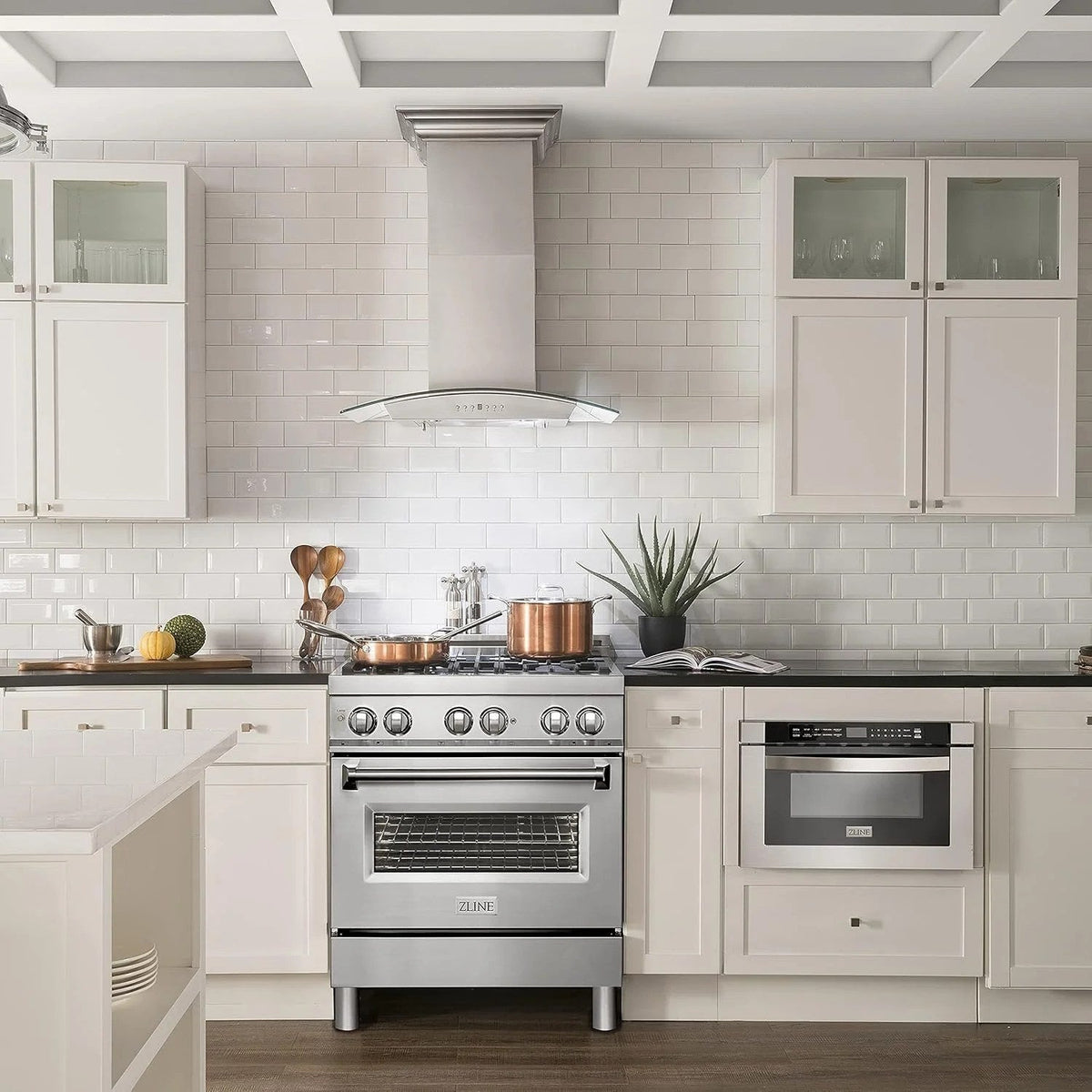 Casavibeo ZLINE 30-inch dual fuel range with stainless steel finish, featuring four burners and oven controls on the front panel.
