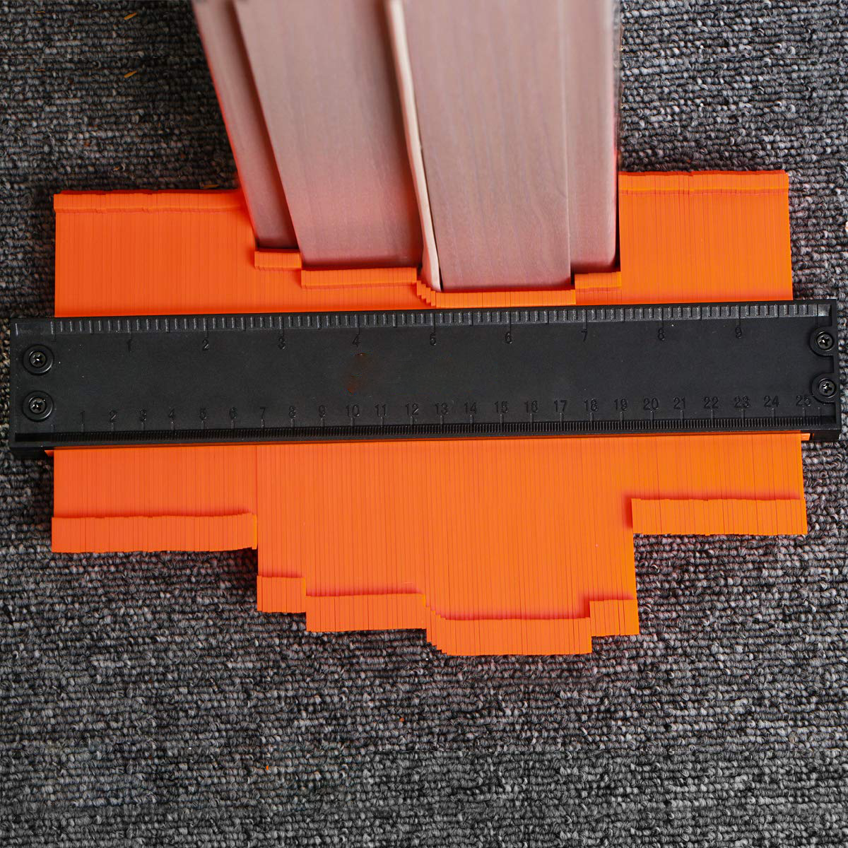 Belro contouring gauge tool for precise measurement and contouring in woodworking and hardware projects.