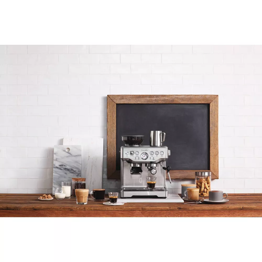 Casavibeo Breville Stainless Steel Barista Express Espresso Machine with milk frother and grinder, silver finish, 15-bar pressure