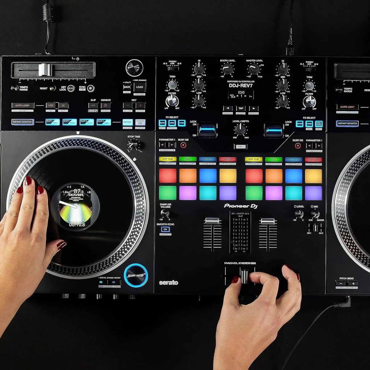 Casavibeo Pioneer DJ DDJ-REV7 DJ controller with jog wheels, performance pads, and control knobs for professional DJ mixing.