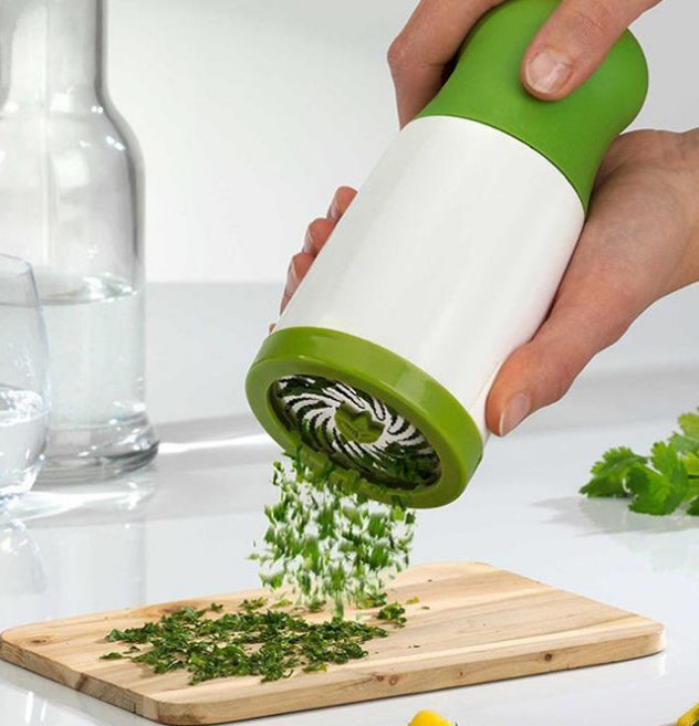 Belro herb and spice mill with stainless steel blades, perfect for chopping parsley, herbs, and spices in the kitchen.