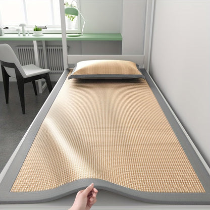 Cooling mattress pad set with ice silk fiber by Mivoza, breathable, machine washable, in 180x200 size for summer comfort.
