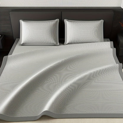 Cooling mattress pad set by Mivoza featuring ice silk fiber, breathable, washable, for summer comfort, in 180x200 size.
