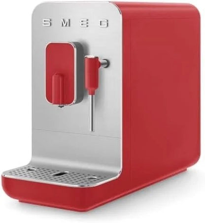 Casavibeo SMEG fully automatic coffee machine with steam wand, showcasing sleek design and brewing controls.