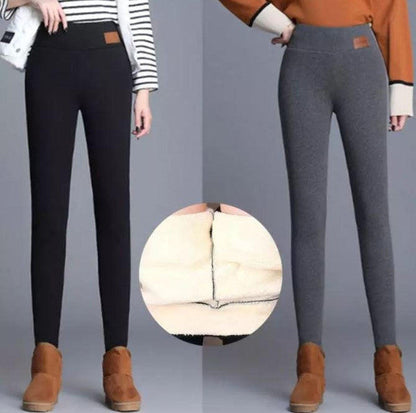Belro women's fleece winter leggings, cozy and warm, shown in a close-up of the soft fleece-lined fabric and snug fit.