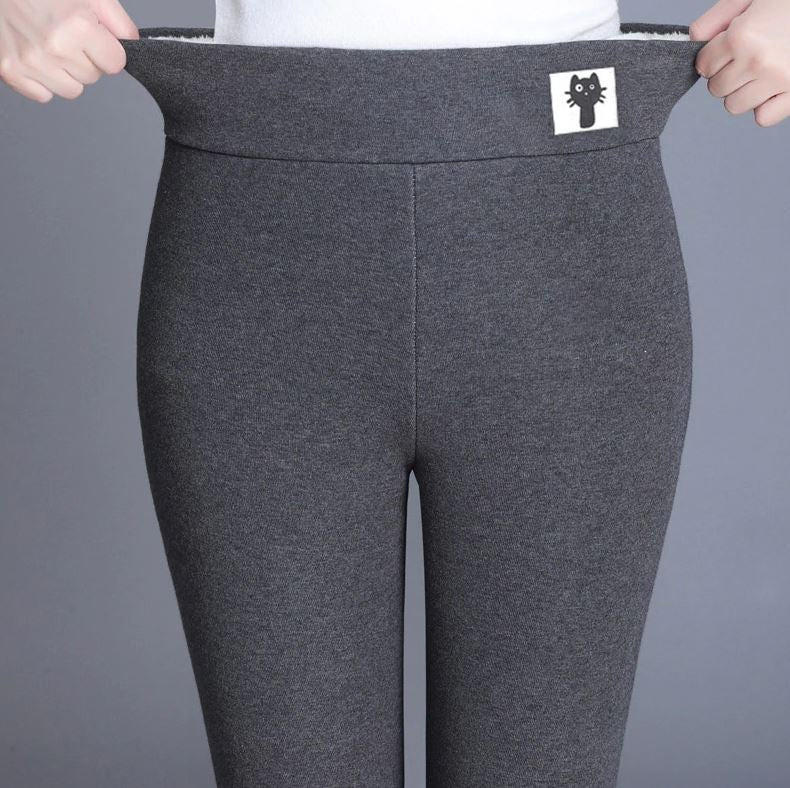 Belro women's fleece winter leggings displayed, soft, warm fabric ideal for cold weather, full-length fit, cozy winter clothing.