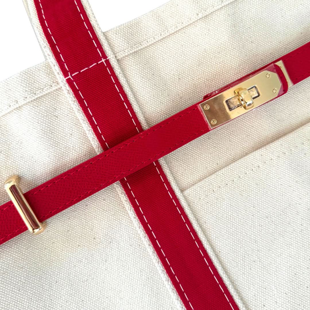 Handcrafted cotton canvas shopper bag with reinforced steel hardware, durable and stylish for everyday use by BowLift.