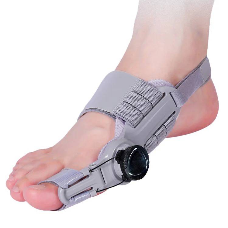 Belro Natural Bunions Corrector Toe Spacer showing a clear view of the silicone toe separator for bunion relief.