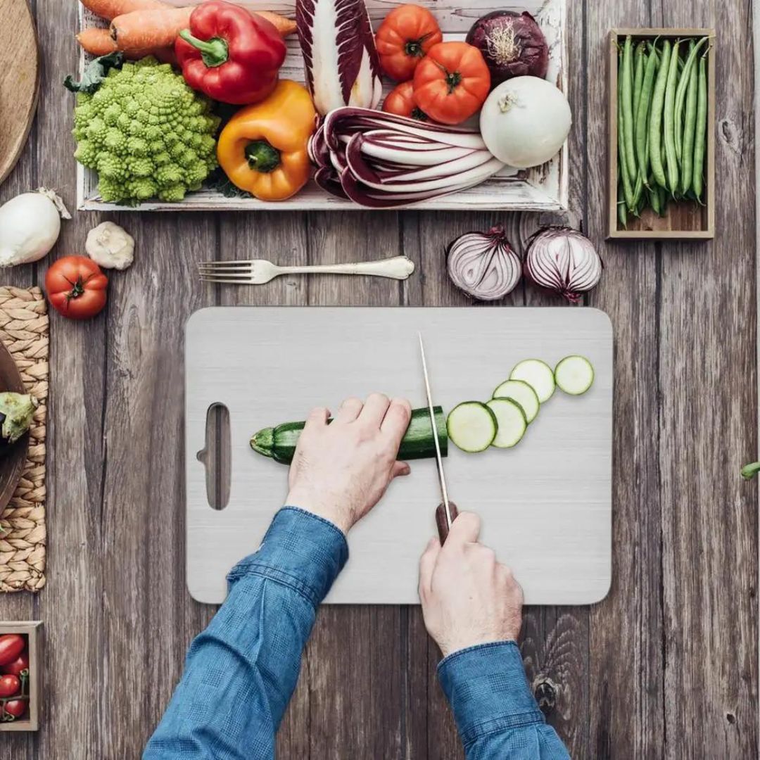 Belro titanium cutting board for kitchen and dining, showing a sleek, durable surface ideal for food preparation.