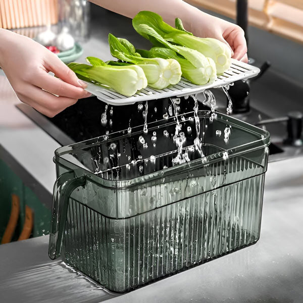 Belro Perfect Refrigerator Box for food storage, clear plastic container with snap-on lid, ideal for organizing kitchen refrigerator.
