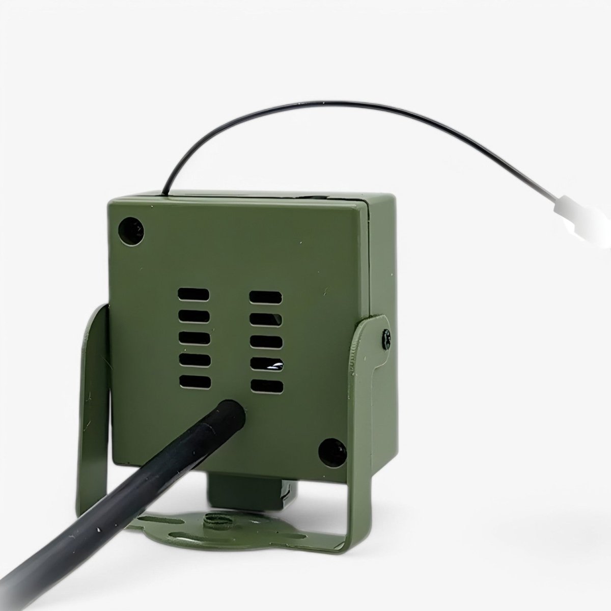 Belro 1080p HD weatherproof wildlife trail camera with night vision, motion detection, and remote access.