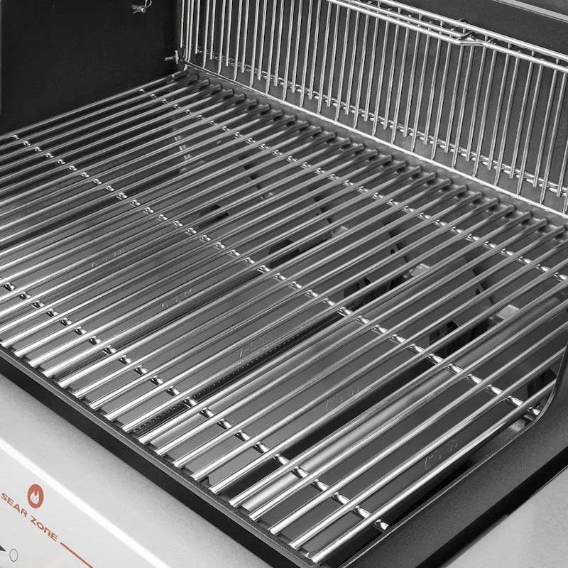 Casavibeo Weber Genesis S-325s gas grill cooking grates, 7mm stainless steel, showing the durable, shiny cooking surface.