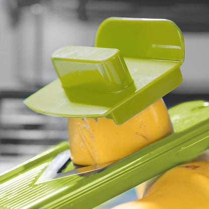 Belro 12-in-1 multifunctional vegetable cutter with various blades for quick, safe vegetable preparation in the kitchen.