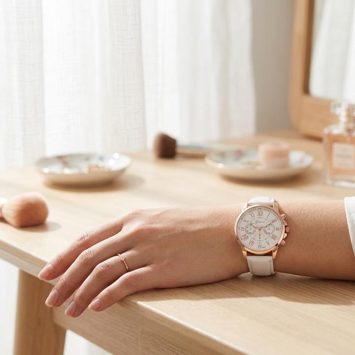 Elegant women's leather strap watch with Roman numeral dial and classic design from Mivoza.