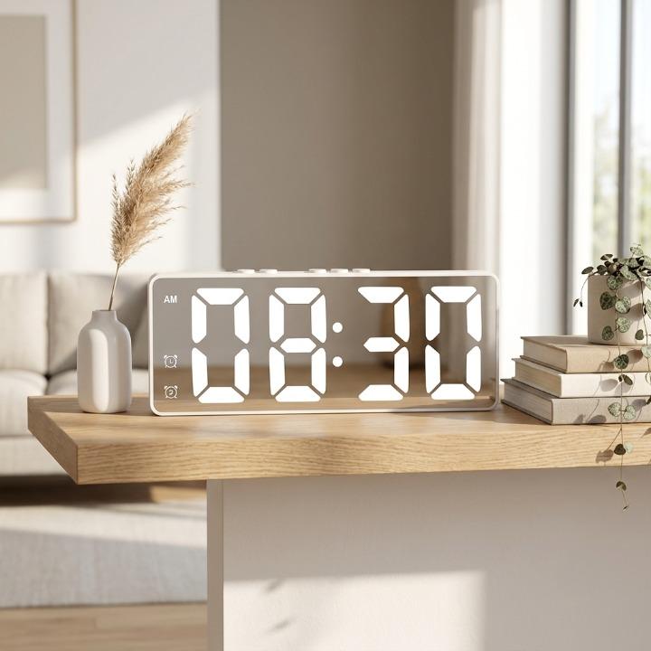 Mivoza Deutschland digital alarm clock with built-in 2K security camera, HD video, motion detection, and Wi-Fi connectivity.