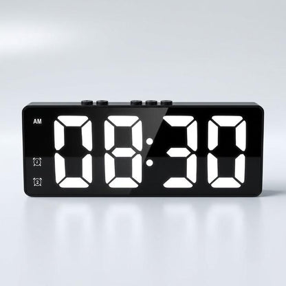 Digital alarm clock with built-in 2K security camera, HD video, motion detection, Wi-Fi, in a home setting by Mivoza Deutschland