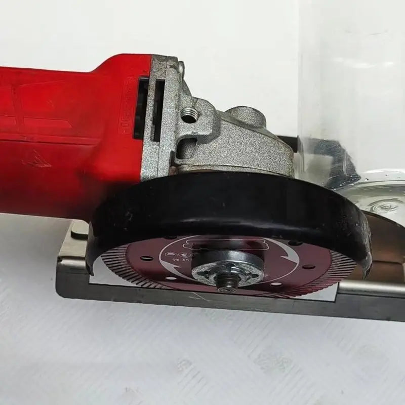 Mivoza angle grinder tile holder for 45° bevel cuts, vibration-free and precise, ideal for tiling and home improvement projects.