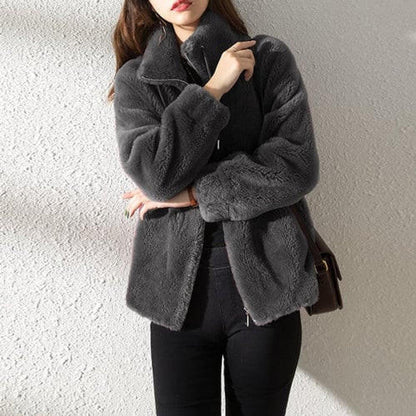 Belro high collar fur down jacket featuring a warm, insulated design with a stylish high collar and fur trim.