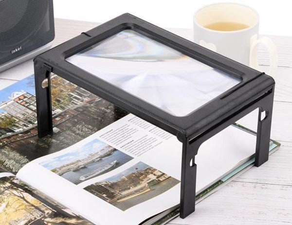 Belro reading magnifier for the elderly, handheld optical magnifier with large lens for easy reading and close-up vision.