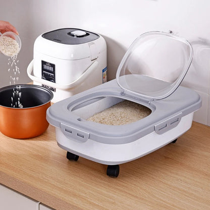 Belro foldable large capacity food storage container with secure lid, ideal for kitchen and dining organization.
