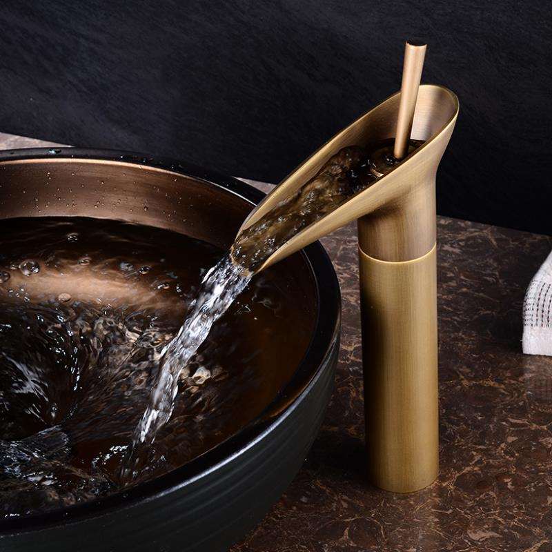 Belro Waterfall Antique Faucet with vintage bronze finish, showcasing elegant hardware design for bathroom or kitchen use