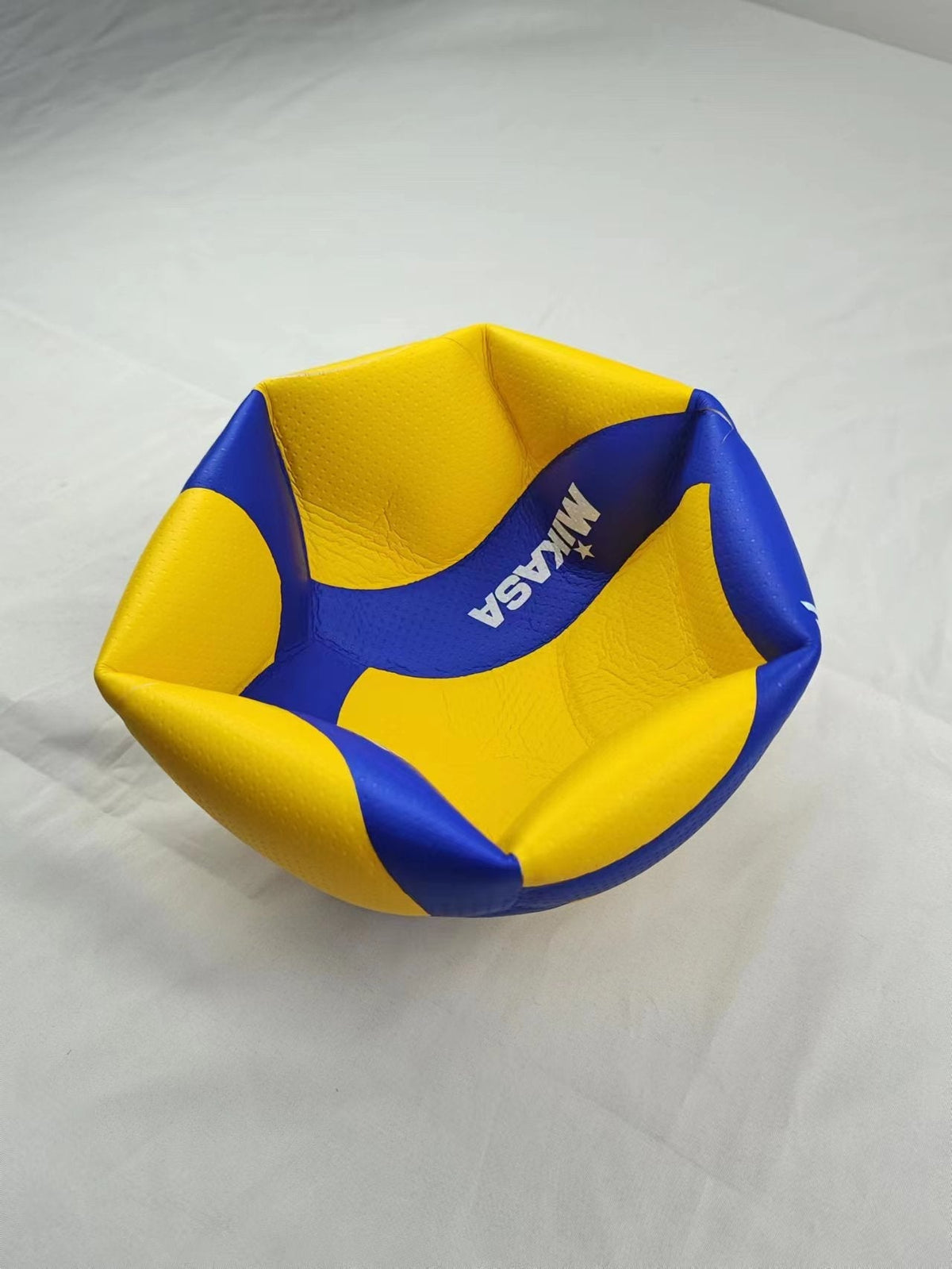 Belro outdoor and indoor volleyball training equipment for team sports, ideal for improving volleyball skills indoors or outside.
