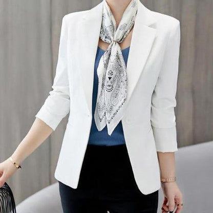 Belro trendy classy blazer, stylish tailored top in a versatile design, shown on a mannequin with a neutral background.