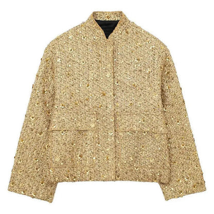 Belro aviator jacket in classic bomber style, featuring a quilted design and zip closure, worn outdoors.