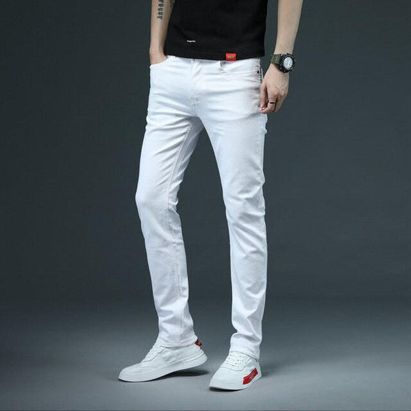 Slim denim jeans by Belro, showing a close-up of dark wash, fitted style, and classic five-pocket design on a model.