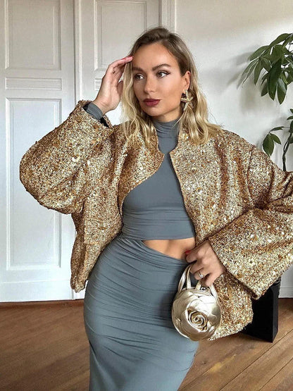 Belro aviator jacket with classic bomber style, featuring a zip front, ribbed cuffs, and a fur-lined collar for cold weather.