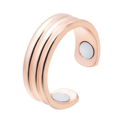 Belro Sleep Peace anti-snoring ring worn on finger, designed to help reduce snoring and improve sleep quality.