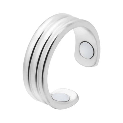 Belro Sleep Peace anti-snoring ring worn on finger, designed to reduce snoring and improve sleep quality.