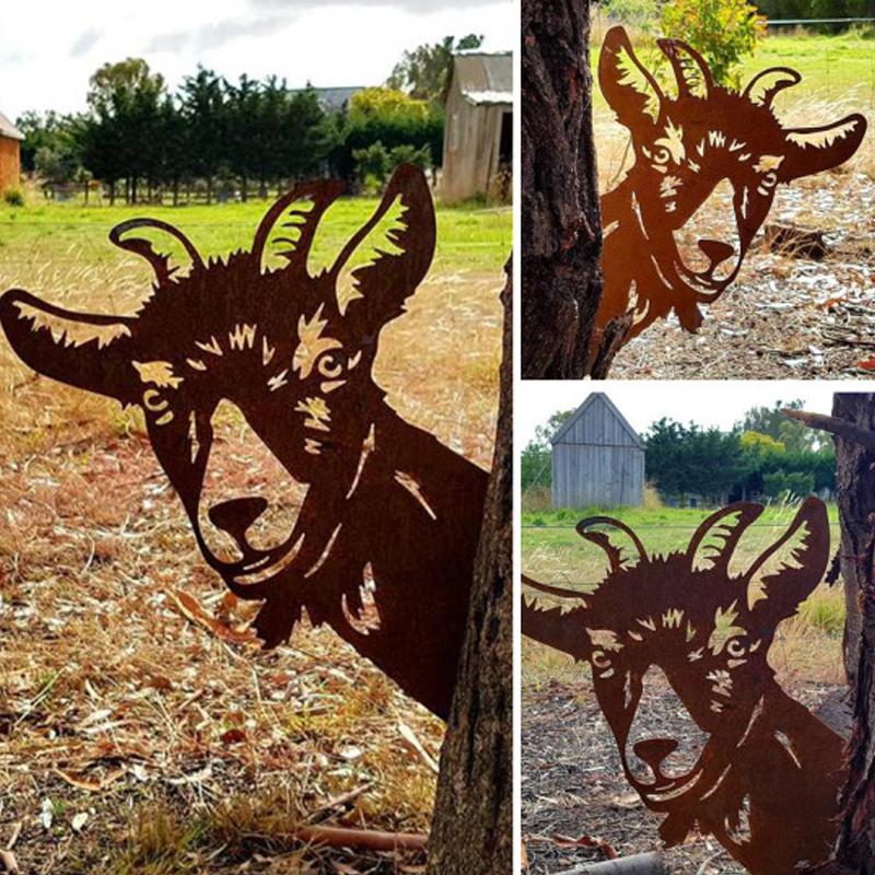 Decorative metal garden sculpture by Belro featuring intricate design and weather-resistant finish for outdoor garden decor.