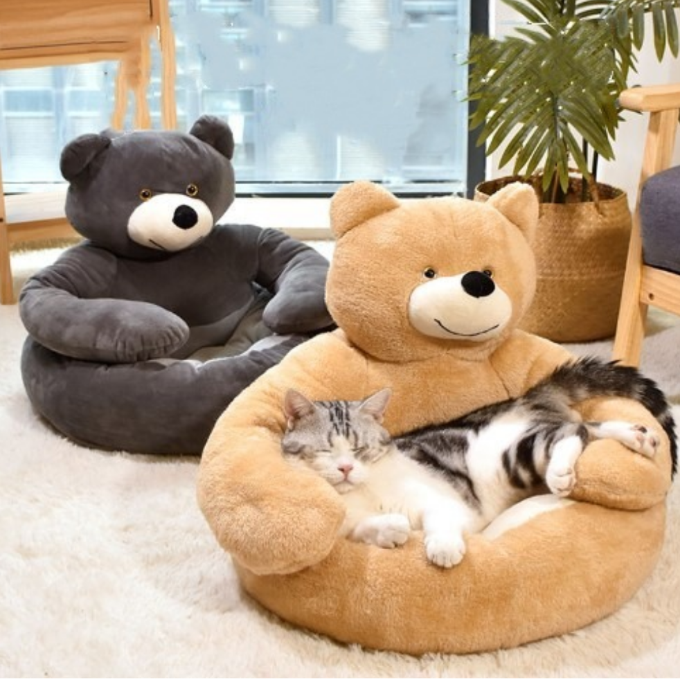 Belro bear-shaped winter plush dog bed with cozy, soft fabric designed for small to medium dogs.