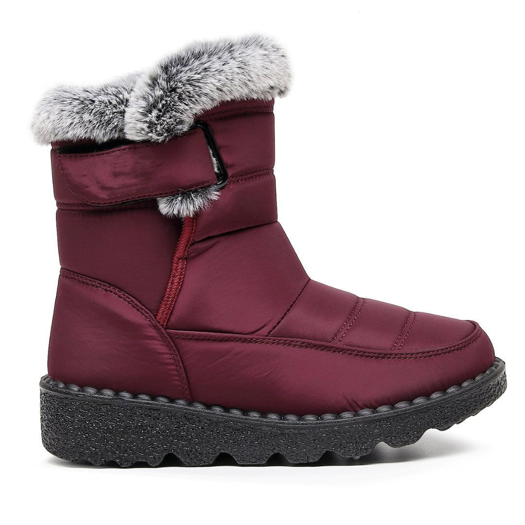 Belro women's waterproof heeled snow boot with winter-ready design and sturdy sole, ideal for cold, snowy conditions.