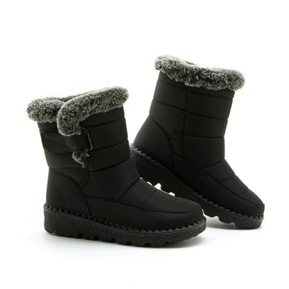 Belro women's waterproof heeled snow boots with durable winter footwear design, suitable for snowy conditions and cold weather.