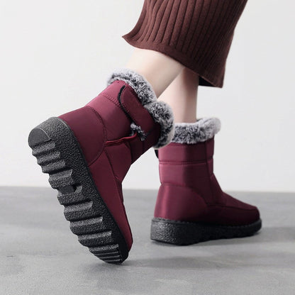 Belro women's waterproof heeled snow boots with cozy lining and durable sole, ideal for winter weather.