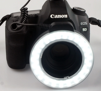 Belro universal reflective ringlight for camera, compact electronics accessory with adjustable lighting for photography and videography.