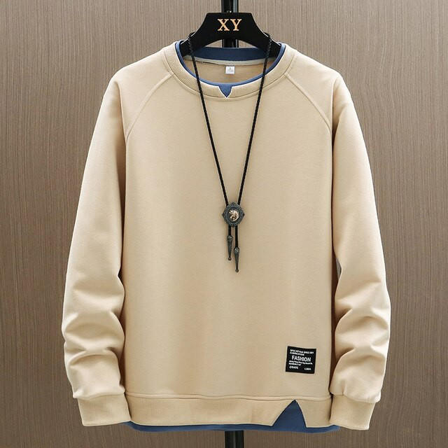 Belro crew-neck sweatshirt in soft fabric, shown in a casual fit with long sleeves and a classic neckline.