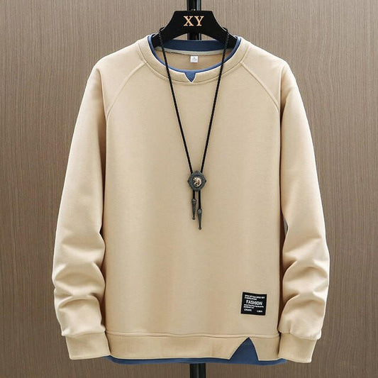 Belro crew-neck sweatshirt in soft fabric, shown in a casual fit with long sleeves and a classic neckline.