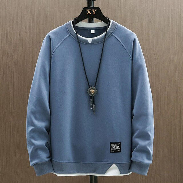 Belro crew-neck sweatshirt in soft fabric, featuring a classic fit and ribbed cuffs, perfect for casual activewear.