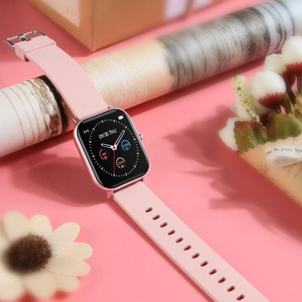 Belro Smart and Sport Connected Watch displaying digital time and fitness tracking features on a sleek smartwatch screen.