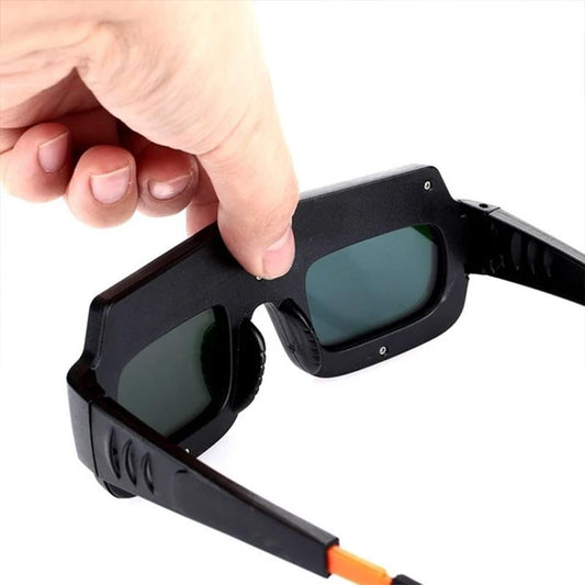 Belro auto dimmable welding glasses with adjustable fit and protective lenses for safe welding work.
