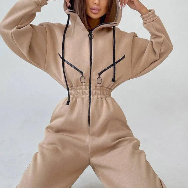 Belro basic hooded jumpsuit, soft sleepwear with a hood and relaxed fit, shown in a neutral color suitable for comfortable lounging.