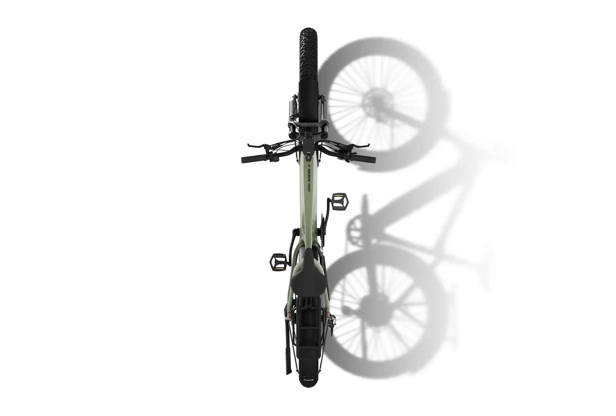 Casavibeo Aventon Aventures 3 electric scooter with sleek black frame and modern design, ready for urban commuting.